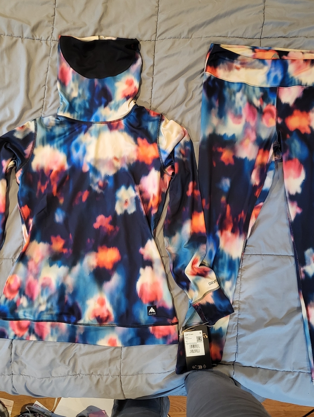 Burton Multicolor Tie-Dye Ski Turtle Neck & Leggings Set